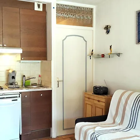 Apartman For 4 People With Pool 150m From The Sea