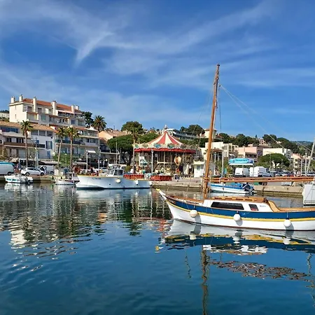 For 4 People With Pool 150m From The Sea